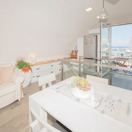 Elman House * Procida